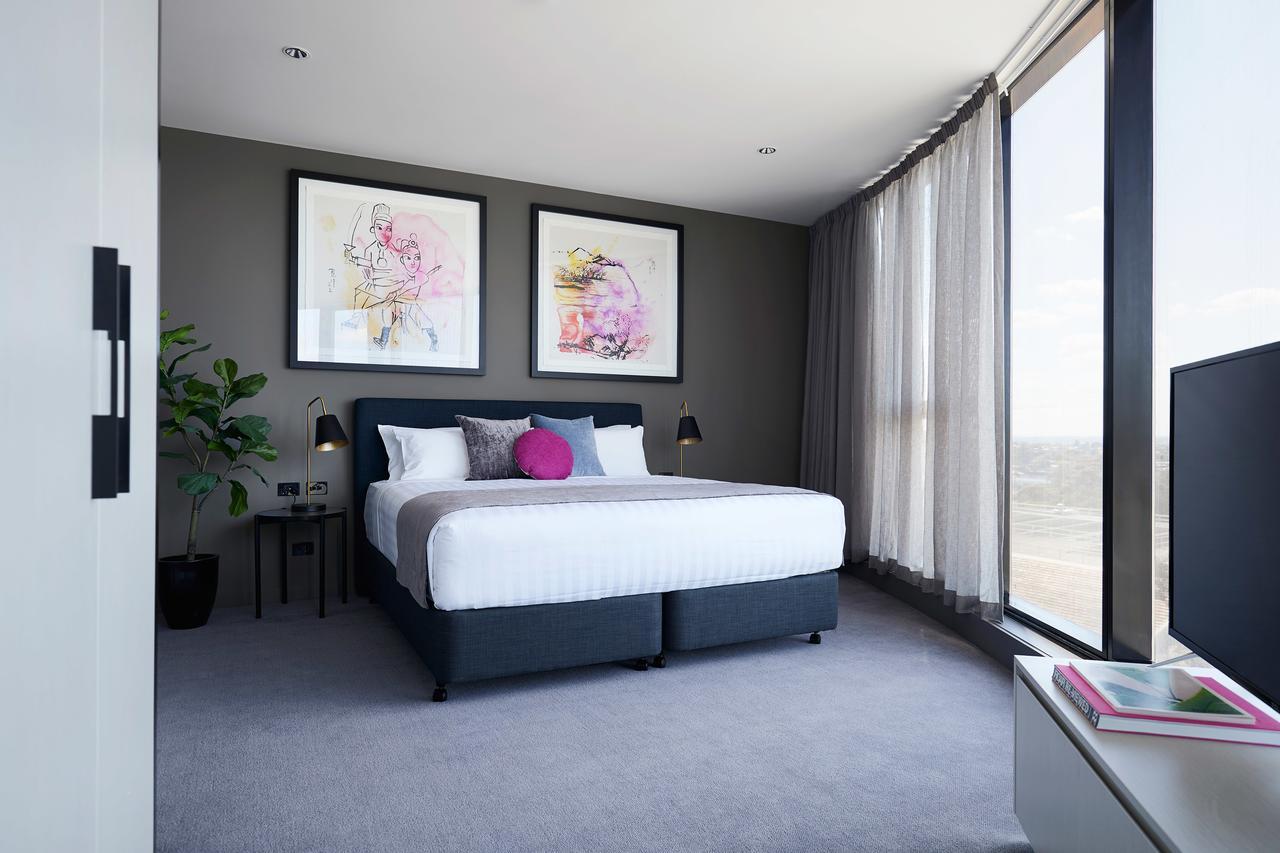 Art Series - The Chen Бокс Хил Екстериор снимка Bedroom